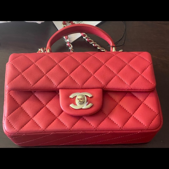 22p Chanel flap mini top handle - Picture 4 of 11